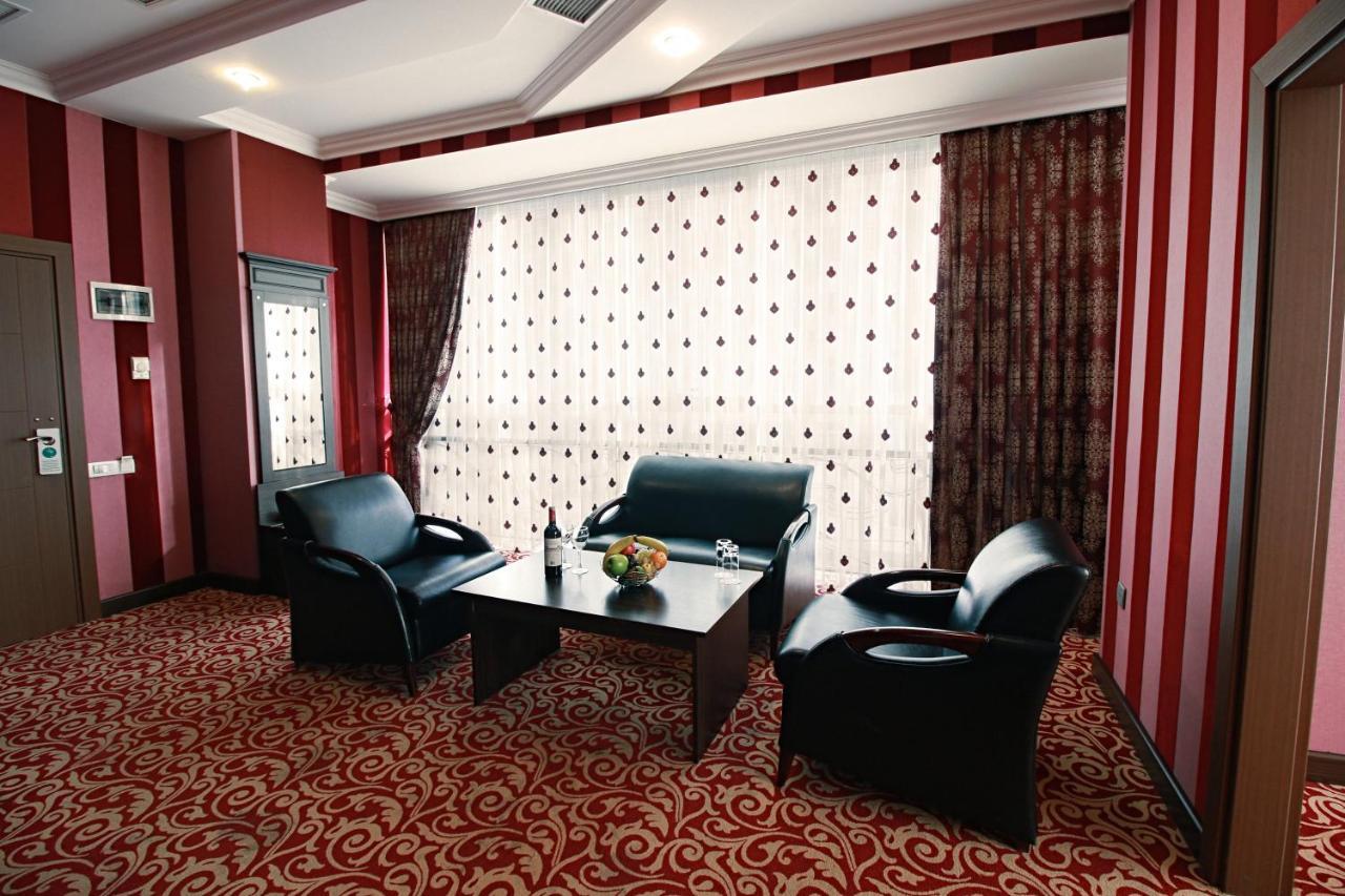 New Baku Hotel Exterior photo