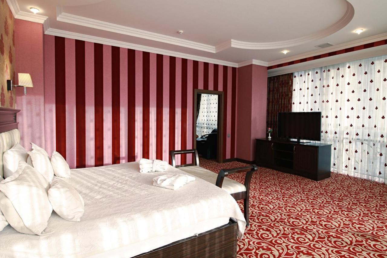 New Baku Hotel Exterior photo